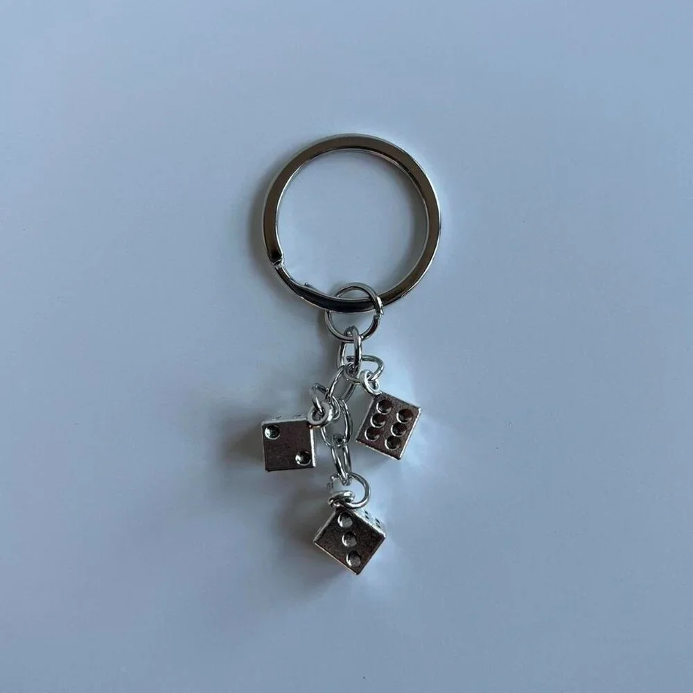 y2k 2000s dice stack silver chrome keyring keychain